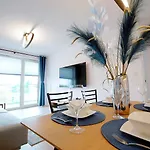 Apartament Blue Wave
