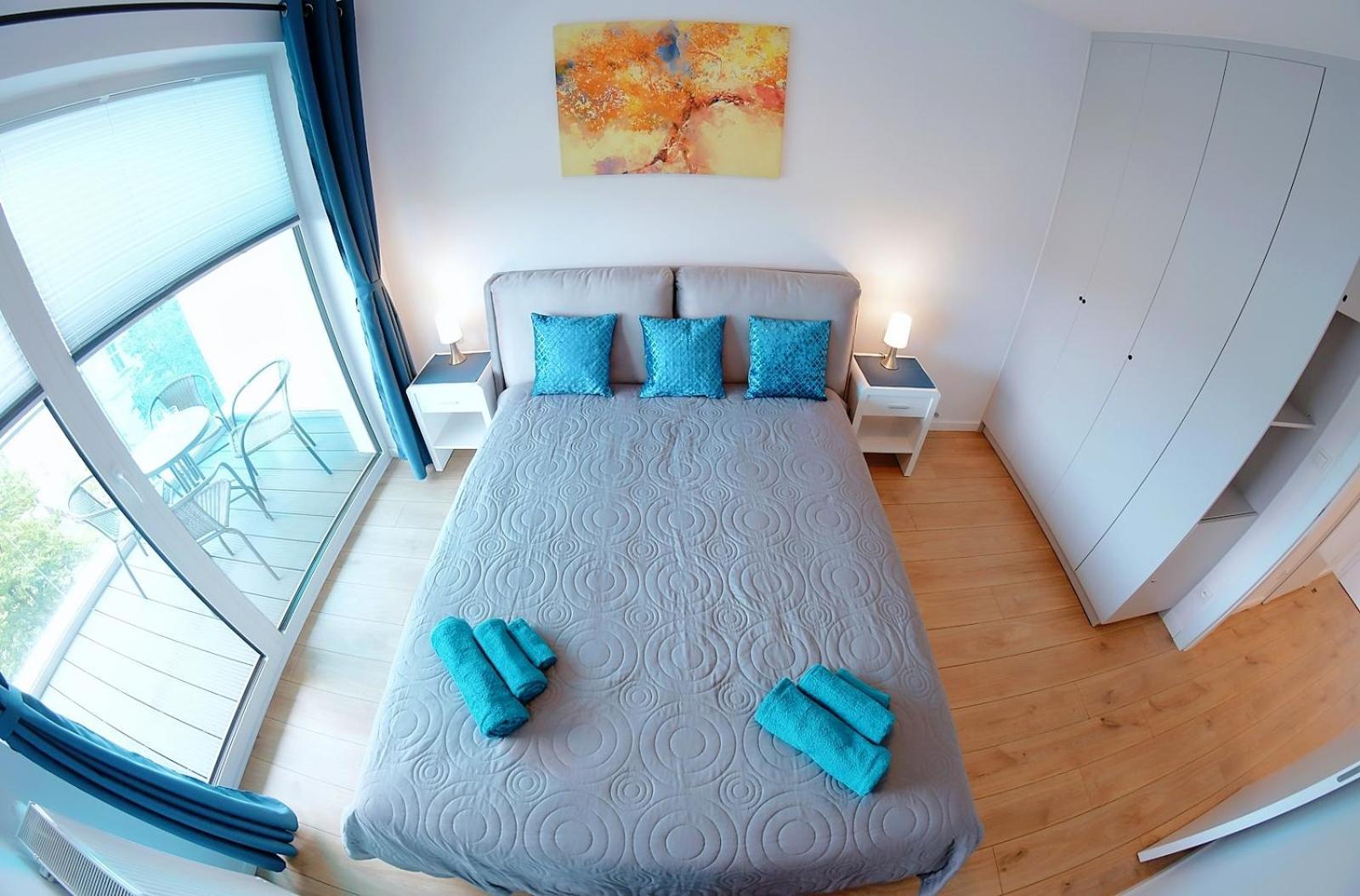 Blue Wave Apartment *